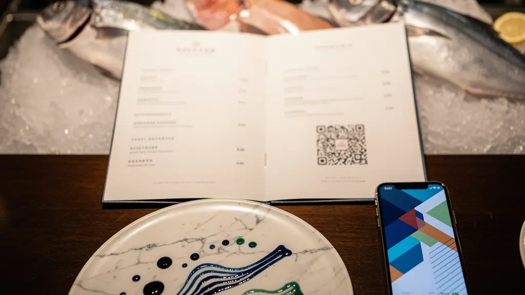 Menu de restaurant avec système de traçabilité moderne pour les produits de la mer
